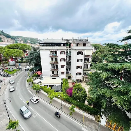 Azzurrissima Home-b&b Centro 4* سورينتو