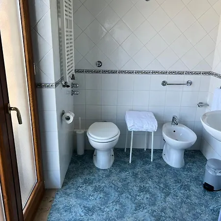 Alojamento de Acomodação e Pequeno-almoço Azzurrissima Home-b&b Centro